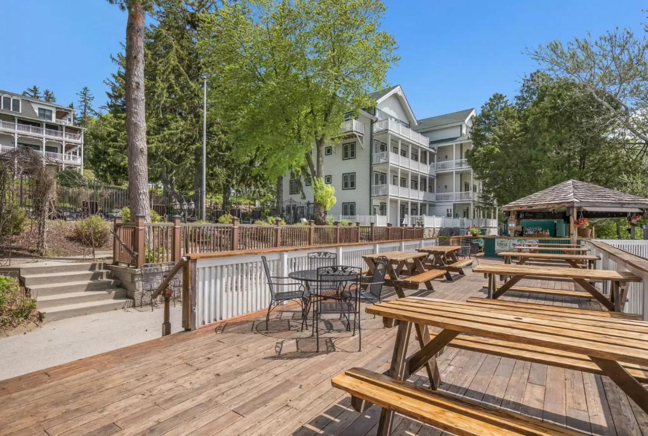 Lakeside Suites Elkhart Lake Exterior photo